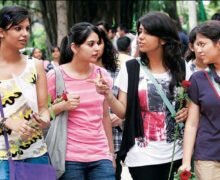मोदी के मंत्री ने जींस पहनने वाली लड़कियों के लिए दिया विवादित बयान